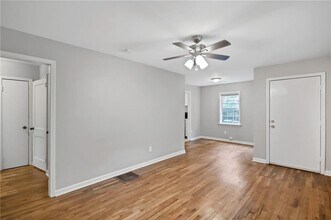 1877 Sumter St NW in Atlanta, GA - Building Photo - Building Photo