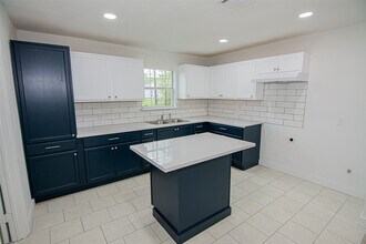 10815 Ritow St in Houston, TX - Building Photo - Building Photo