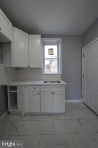 2665 N Douglas St photo'
