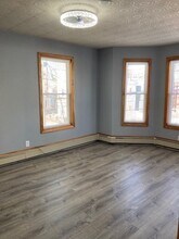 28 Lake St in Somerville, MA - Building Photo - Building Photo