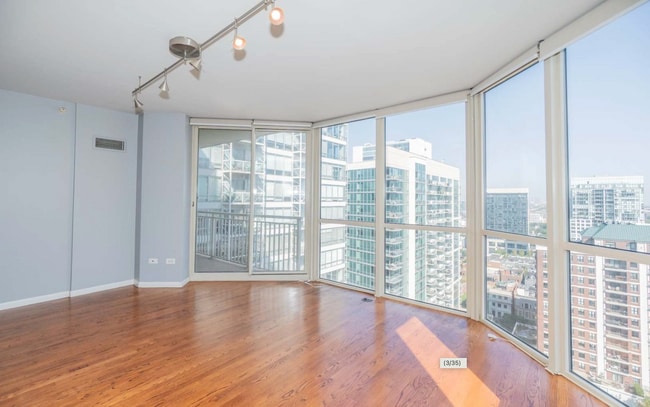 645 N Kingsbury St, Unit 2109 in Chicago, IL - Building Photo - Building Photo