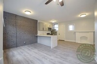 7740 N Eastlake Ter, Unit 3 in Chicago, IL - Building Photo - Building Photo