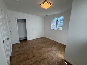 65 Bay Ave, Unit 65 in Highlands, NJ - Foto de edificio - Building Photo