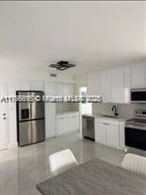 10185 Collins Ave, Unit # 209 in Bal Harbour, FL - Building Photo