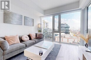 158 Front St E in Toronto, ON - Building Photo