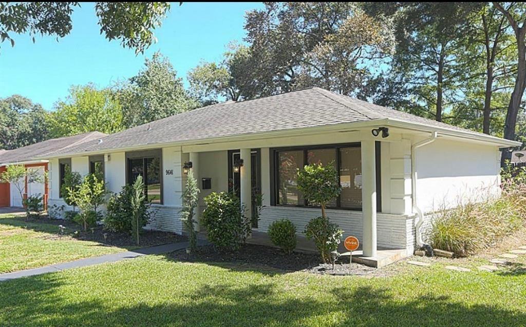 9641 Westview Dr in Houston, TX - Building Photo