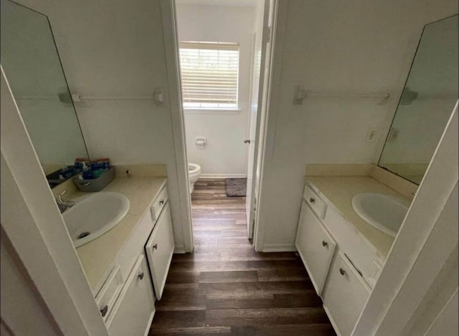 702 Ravensworth Dr in Conroe, TX - Building Photo - Building Photo
