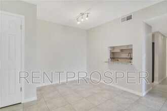 3244 S Semoran Blvd in Orlando, FL - Building Photo - Building Photo