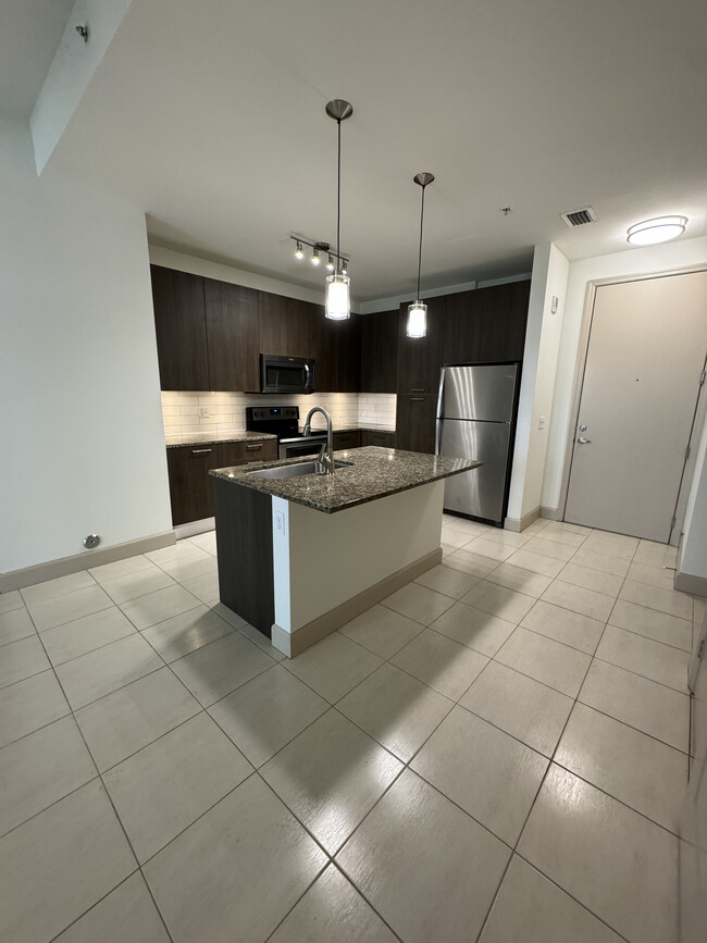 4656 NW 95th Ave, Unit C1