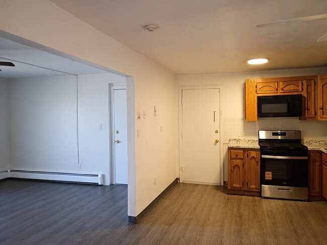 10 Tiffany Rd, Unit 6 in Salem, NH - Building Photo - Building Photo