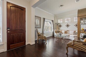 8500 Echo Shore Cove in Austin, TX - Building Photo - Building Photo