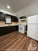 64 Eddy St in Fall River, MA - Building Photo