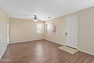 10 N 88th Ave in Tolleson, AZ - Building Photo - Building Photo