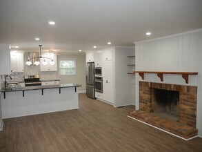 2443 Greenwich Rd in Winston-Salem, NC - Building Photo - Building Photo