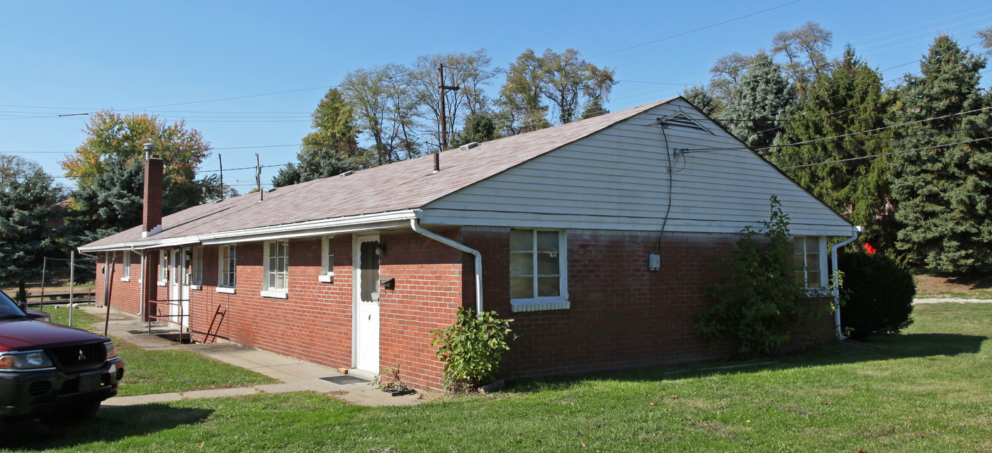 Green Valley Apartments in North Versailles, PA - Building Photo