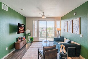 9600 W Georgia Ave in Glendale, AZ - Building Photo