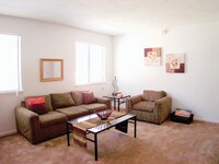 Building Photo - Chartre Oaks Apartments in Tallahassee, Florida
