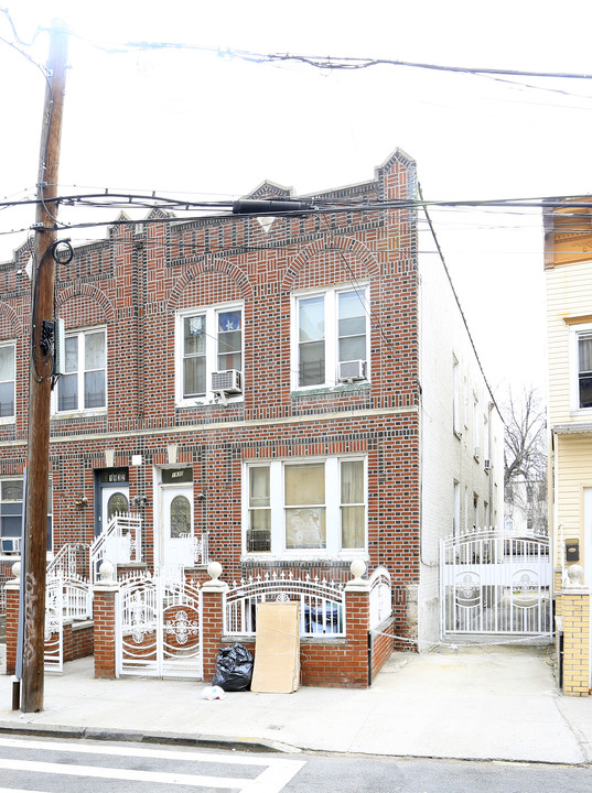 1930 Daly Ave in Bronx, NY - Building Photo