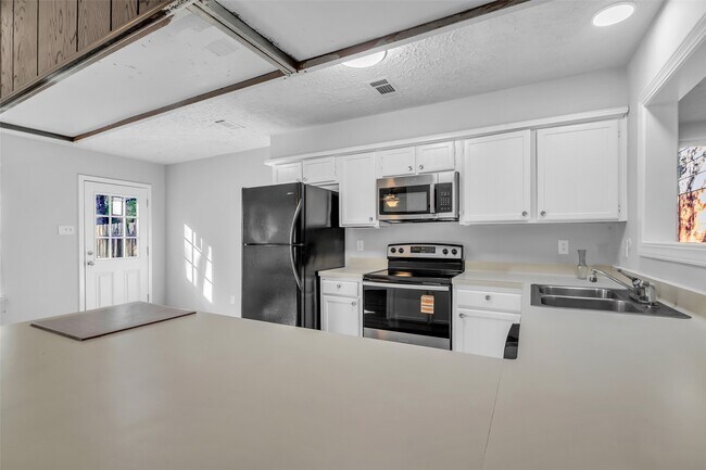 property at 11829 S Red Cedar Cir