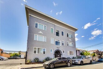 1707 36th Avenue in Oakland, CA - Building Photo - Building Photo