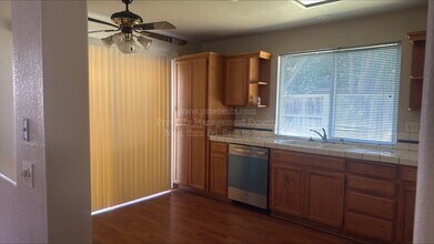 3287 Amberfield Cir in Stockton, CA - Building Photo - Building Photo