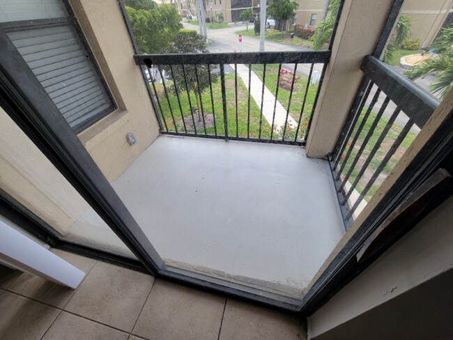 5303 Summerlin Rd in Ft. Myers, FL - Building Photo - Building Photo