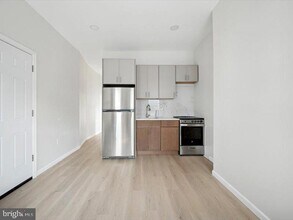 931 E Woodlawn St in Philadelphia, PA - Building Photo - Building Photo