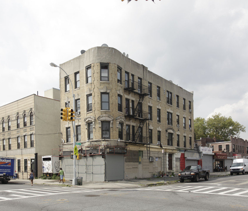 890 Rockaway Ave in Brooklyn, NY - Building Photo