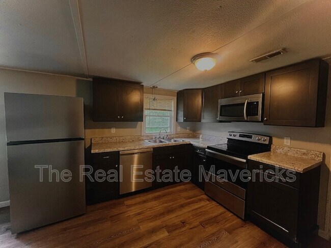 62 Trinity Rd in Trenton, GA - Building Photo - Building Photo