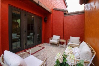 9025 Alturas St in Naples, FL - Building Photo - Building Photo