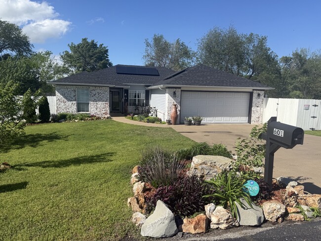 property at 601 Howard Loop