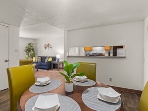 Mesa Ridge Apartments in Albuquerque, NM - Foto de edificio - Building Photo