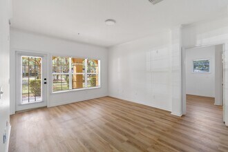 3599 Conroy Rd in Orlando, FL - Building Photo - Building Photo