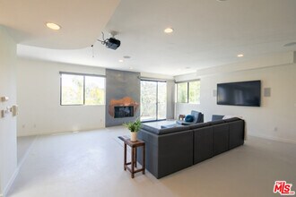 2216 Bancroft Ave in Los Angeles, CA - Building Photo - Building Photo
