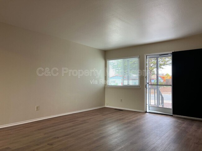 478 Crivello Rd in Marina, CA - Building Photo - Building Photo