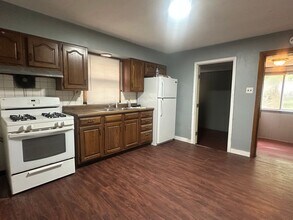 9705 Winkler Dr in St. Louis, MO - Building Photo - Building Photo