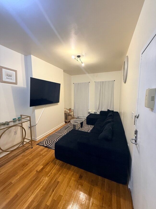 295 Throop Ave in Brooklyn, NY - Building Photo - Building Photo