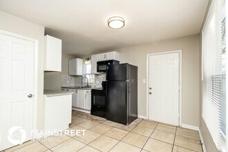 7909 Garfield Ave in Kansas City, MO - Foto de edificio - Building Photo