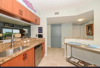 4190 Gator Greens Way, Unit 35 in Fort Pierce, FL - Foto de edificio - Building Photo