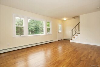 31 Margaret Keahon Dr in Pearl River, NY - Building Photo - Building Photo