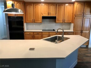 604 Bonita Ave in Las Vegas, NV - Building Photo - Building Photo