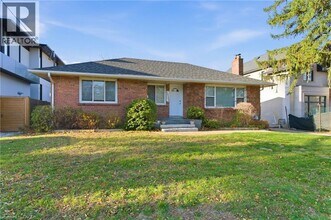 1523 Constance Dr in Oakville, ON - Building Photo - Building Photo