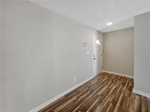 28 Matawan Cir in Smyrna, GA - Building Photo - Building Photo