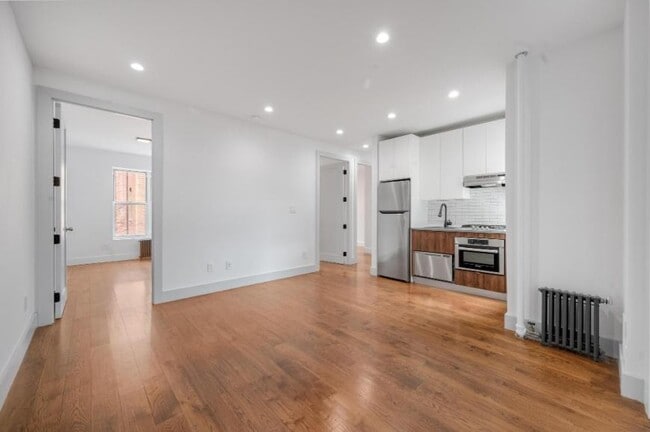 property at 629 E 5th St