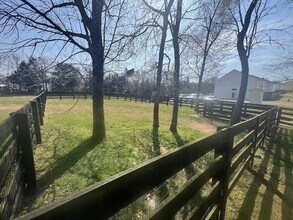 1019 Briggs Ln in Spring Hill, TN - Building Photo - Building Photo