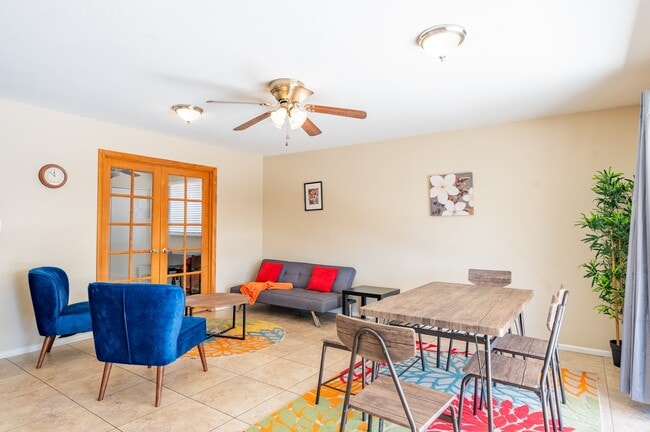property at 1047 E Alameda Dr