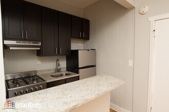 4624 N Paulina St, Unit M03B in Chicago, IL - Foto de edificio - Building Photo