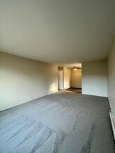 1213 Sycamore St in Wyandotte, MI - Building Photo - Building Photo