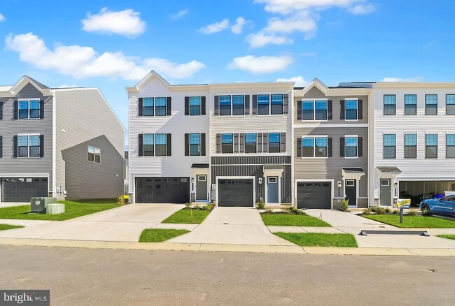 466 Still Feather Ave in La Plata, MD - Building Photo - Building Photo