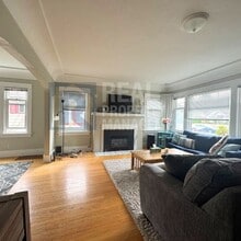 921 N Alder St in Tacoma, WA - Building Photo - Building Photo